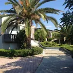 Vila House With Garden *