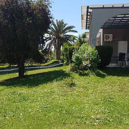 House With Garden * Néa Péramos
